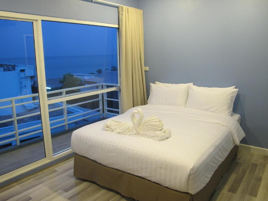 Nantra Hua Hin Hotel Exterior photo